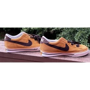 Nike SB Blazer Low Golden Men's Size 9 Women's Size 7 Unisex